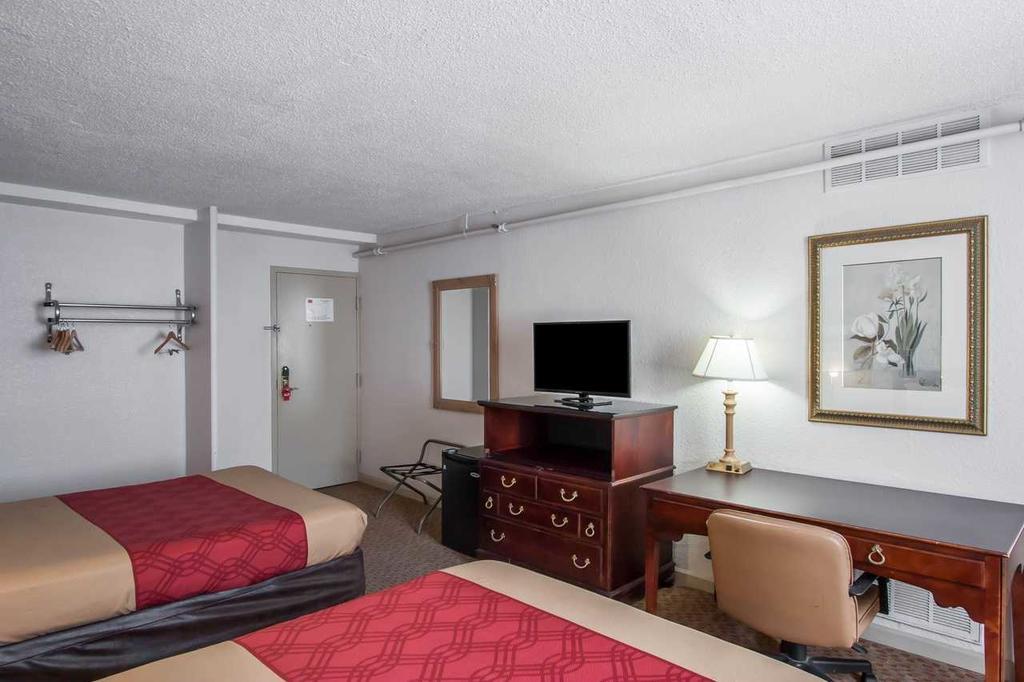 Econo Lodge Downtown Memphis Exterior photo